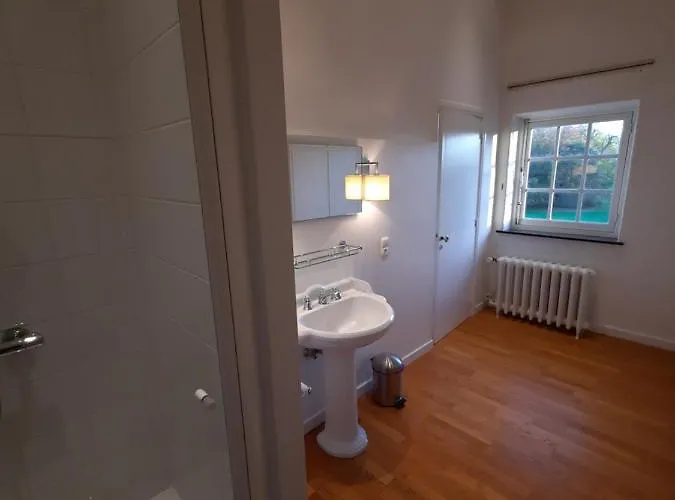 فندق مبيت وإفطار Chateau De Ramegnies-chin تورناي